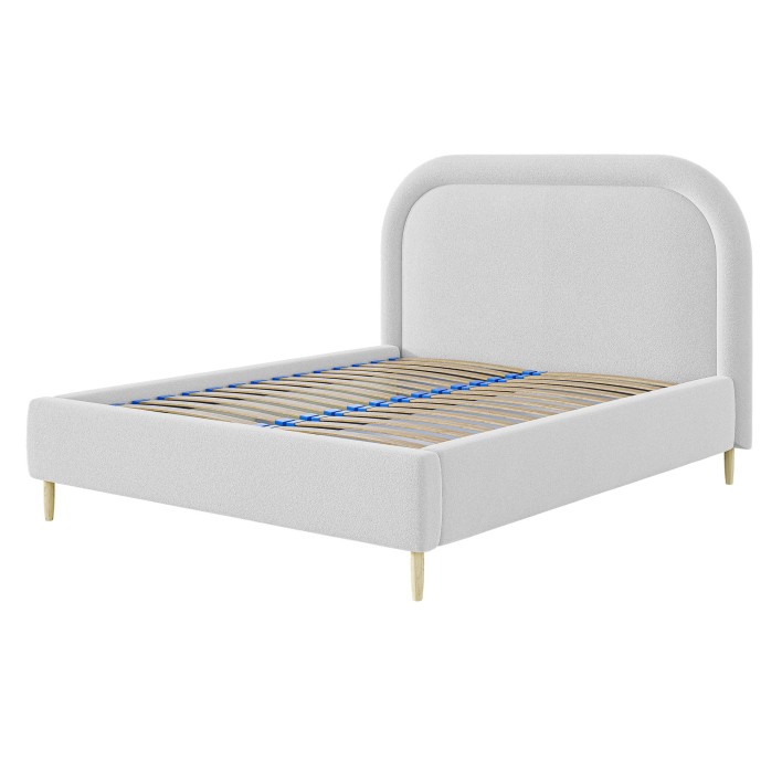 Melany biale zamk  Catch me 22.jpg