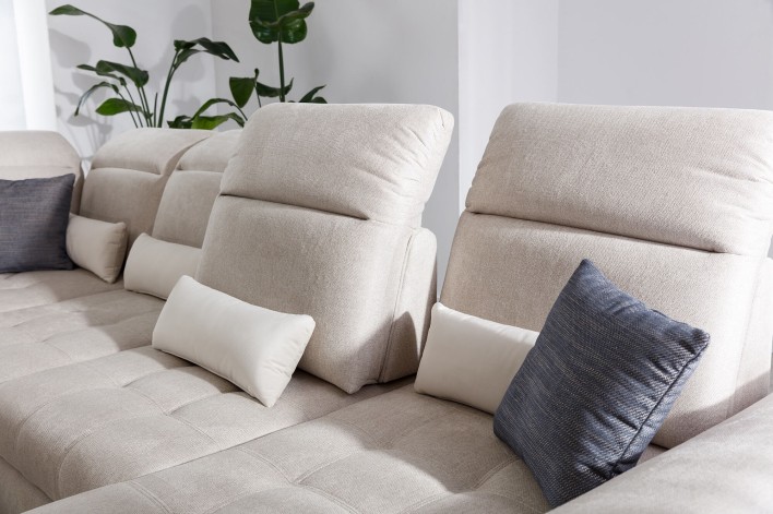 Giovani naroznik aranz_48715_maly_RGB.jpg