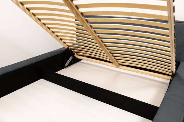 NAOMI 8 (perfect harmony 90).jpg