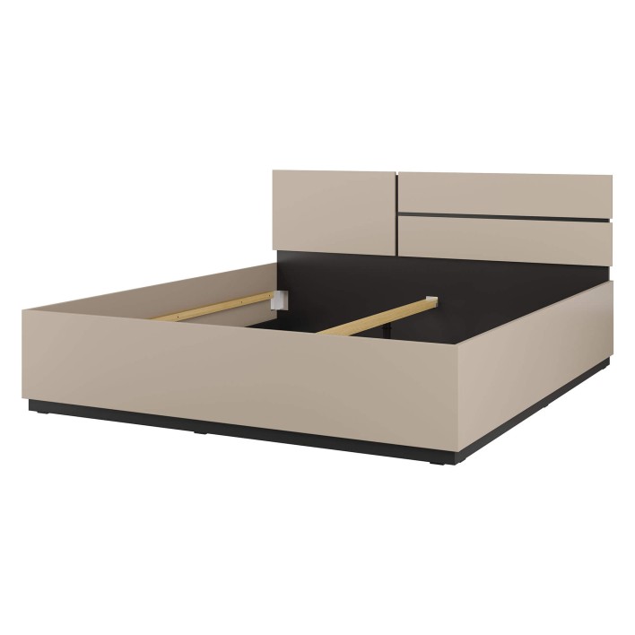 Kadrowanie 2000x2000_0044_CROSS 24CWMY32a_2.jpg