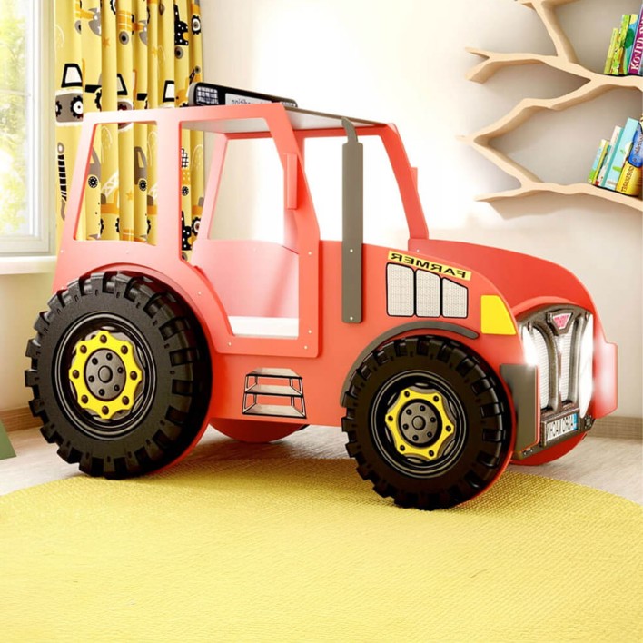 TRAKTOR-CZErwony.jpg