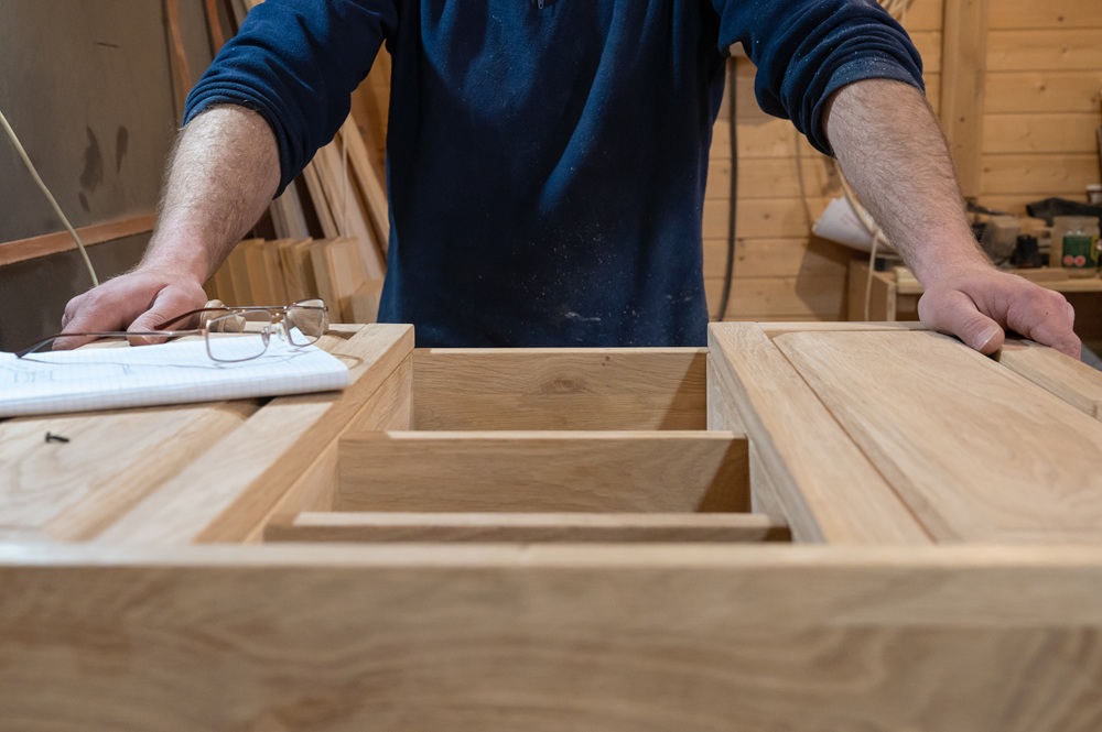 Realny czas realizacji mebli na zamówienie: co wpływa na termin