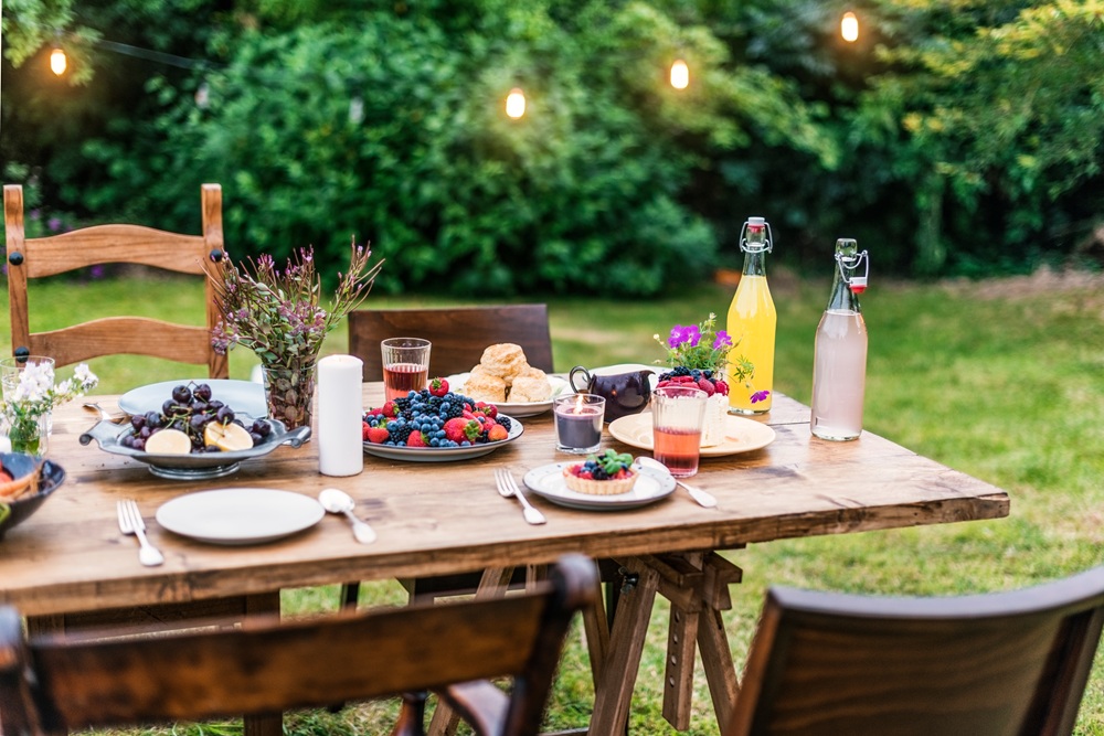 Stół ogrodowy rozkładany: kiedy to najlepszy wybór